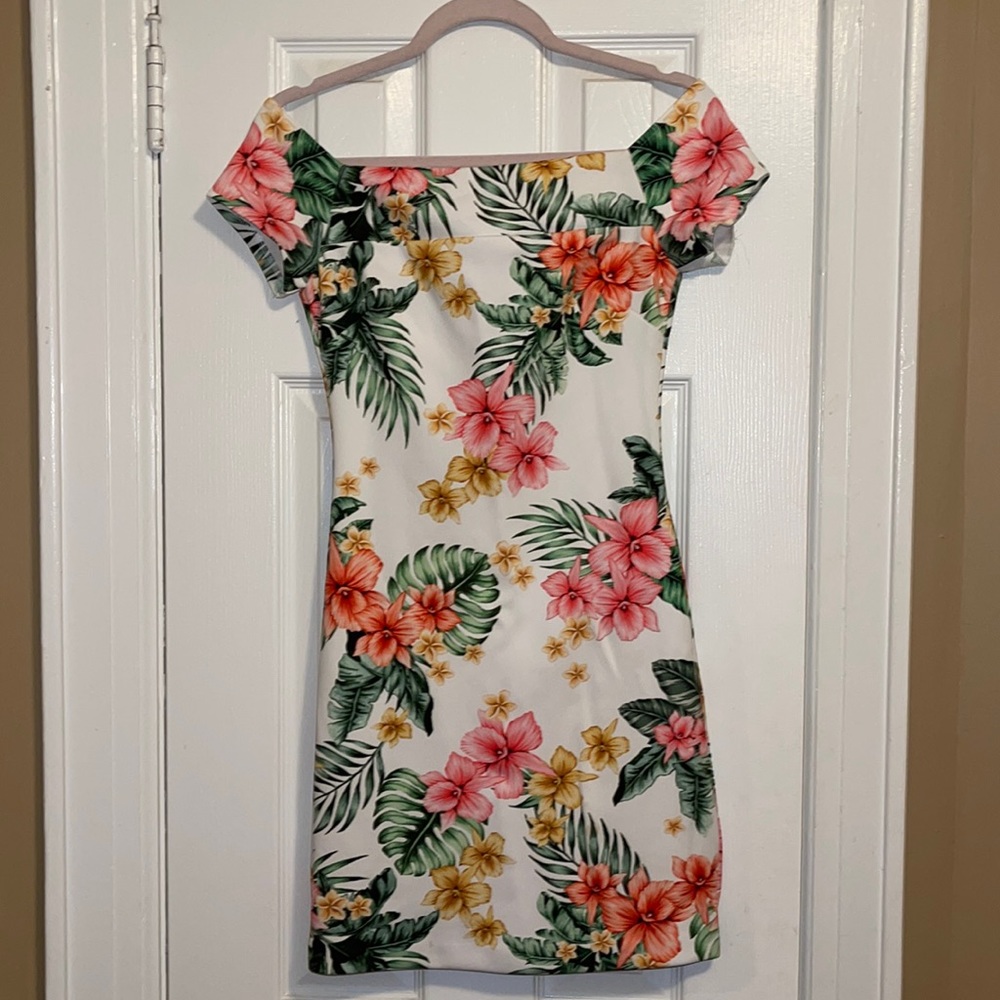 Guess, off-the-shoulder, floral dress, size 2.